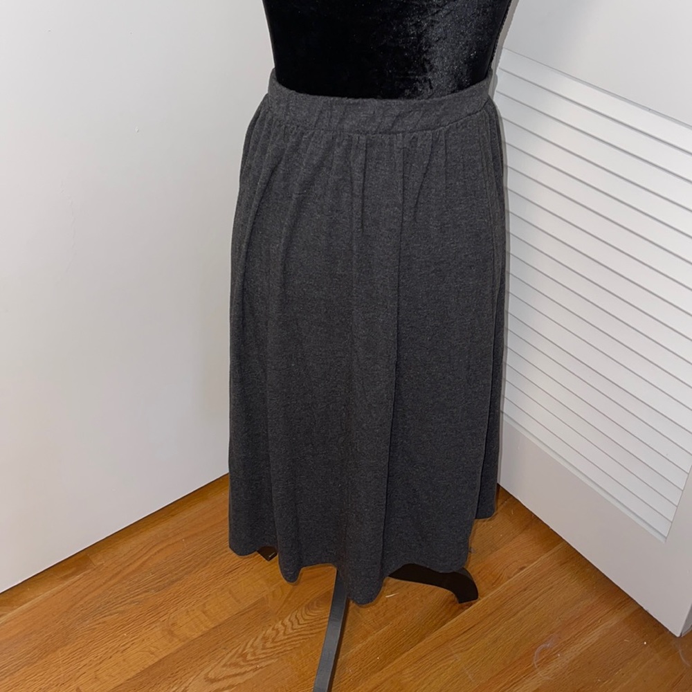 Women’s Grey Skirt